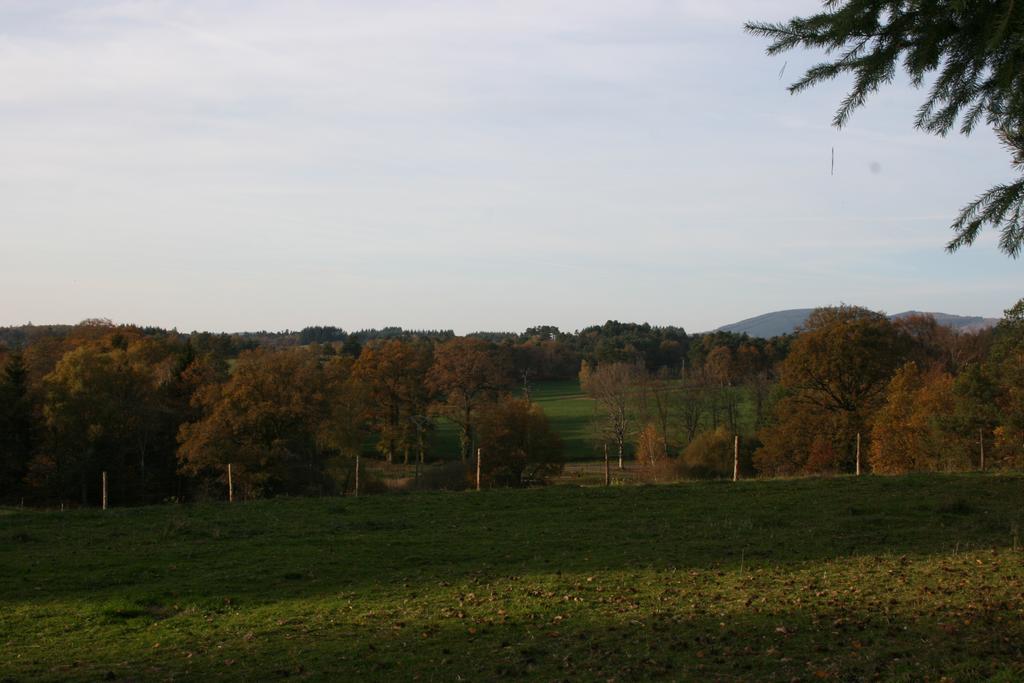 La Ptite Ferme De Caro Campsite Meyrignac-l'Eglise